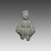 Statuette of a crouching woman - 12880